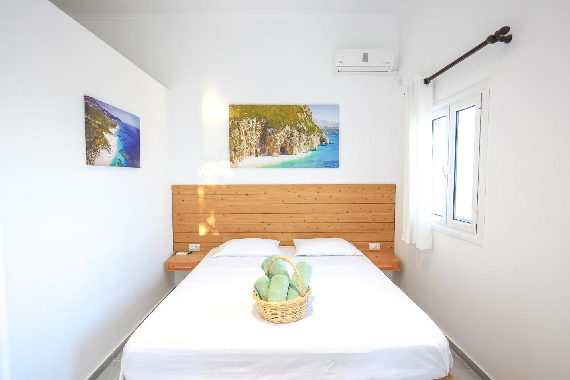 Casablanca Rooms Dhermi Luaran gambar